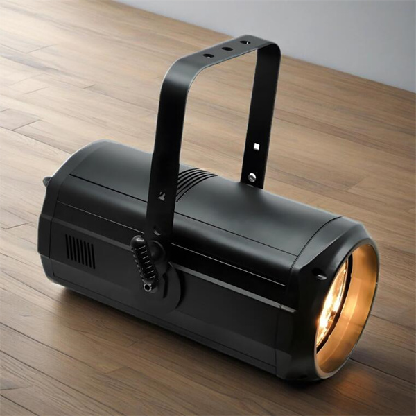 How Fresnel Spotlights Enhance the Look and Feel of Live Performances