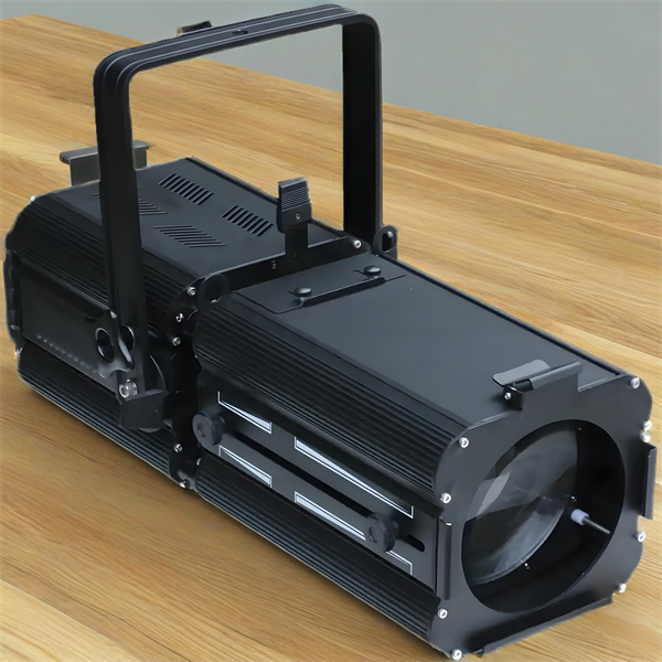 How Large Fresnel Lenses Are Revolutionizing Lighting Solutions