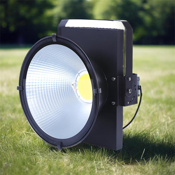 Create dynamic lighting effects with versatile LED stage spotlights